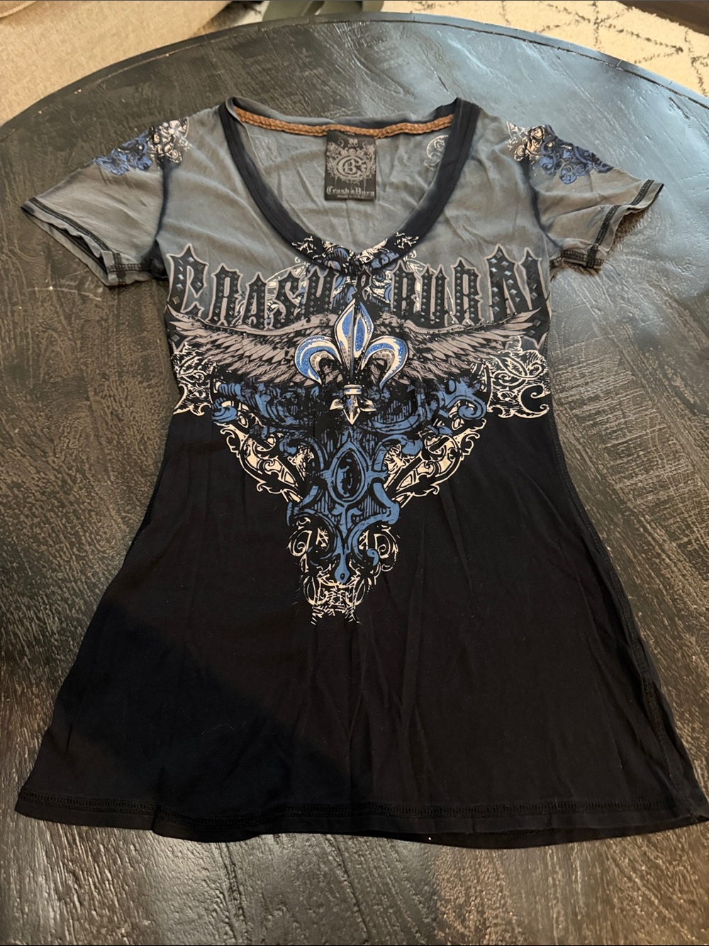 Y2K Crash & Burn Black and Blue Graphic V-Neck Short Sleeve Tee
